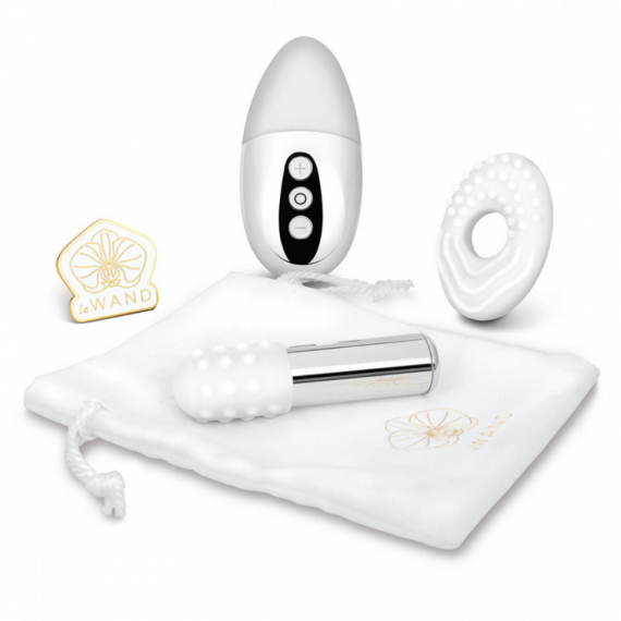 Le Wand Little Pleasures 6pc Kit in White 4890808240274